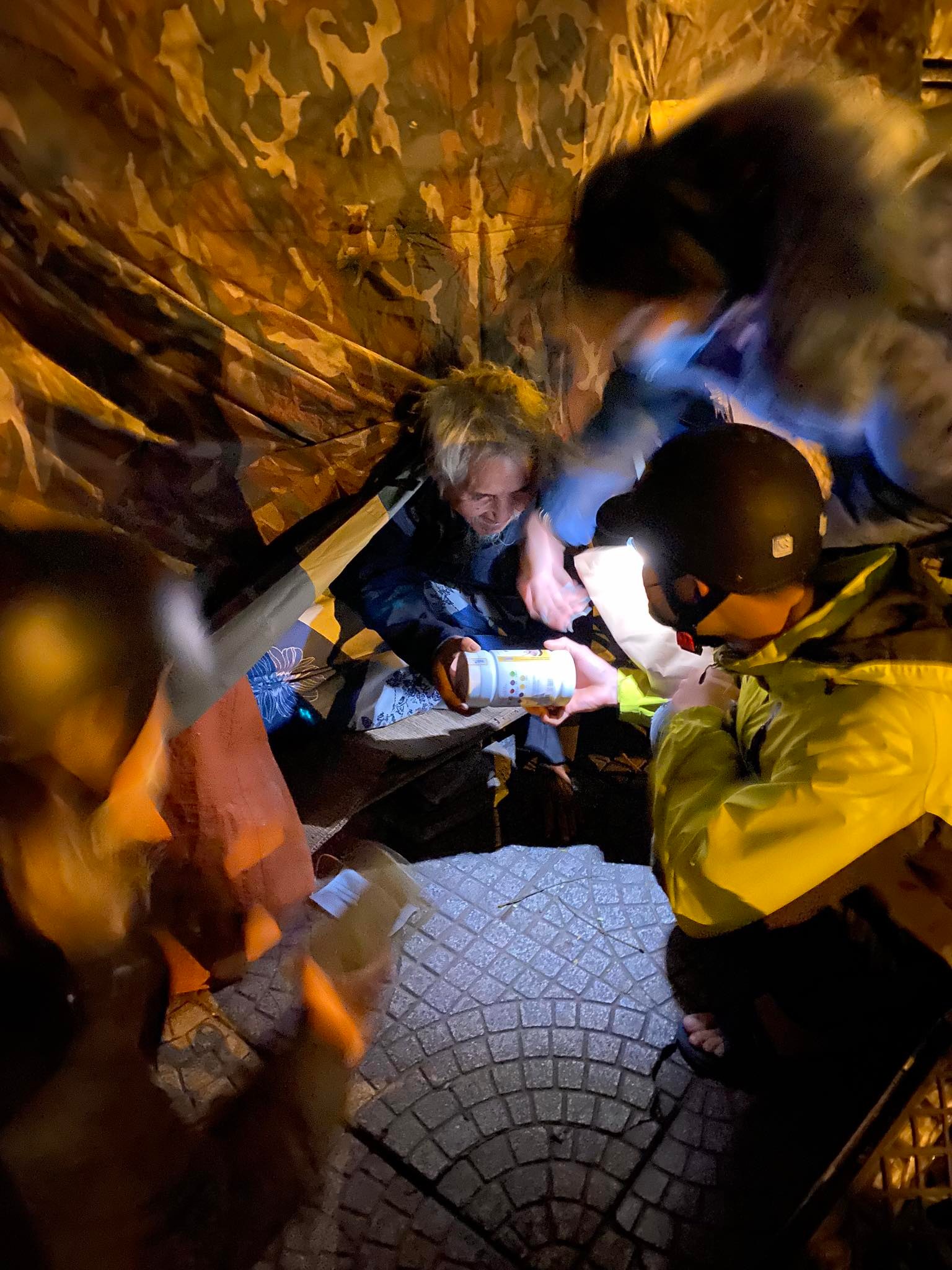 “Mỗi người hãy biết chia sẻ, biết cho đi, biết trao tặng những gì tốt nhất mà mình có cho người khác