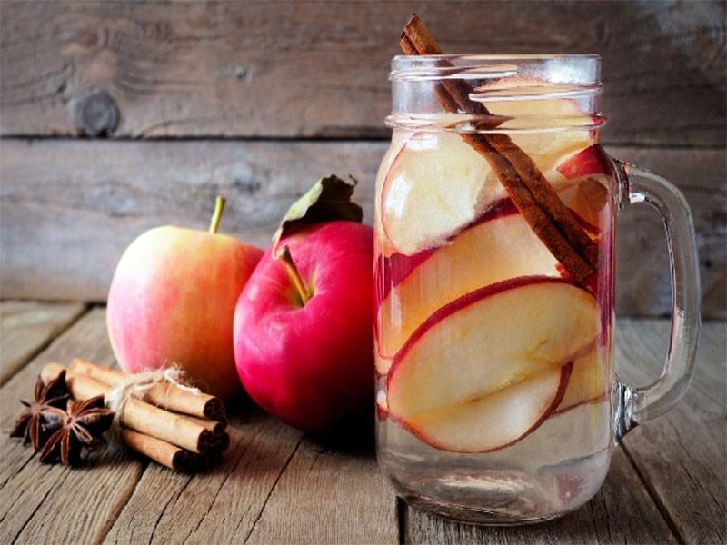 Detox giảm cân táo quế