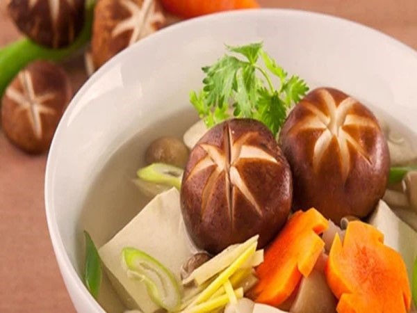 Ăn chay trường là gì? Phân biệt ăn chay trường và thuần chay