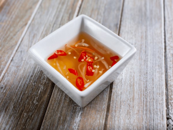 Nước mắm chay là gì? Có giống nước mắm thật không?