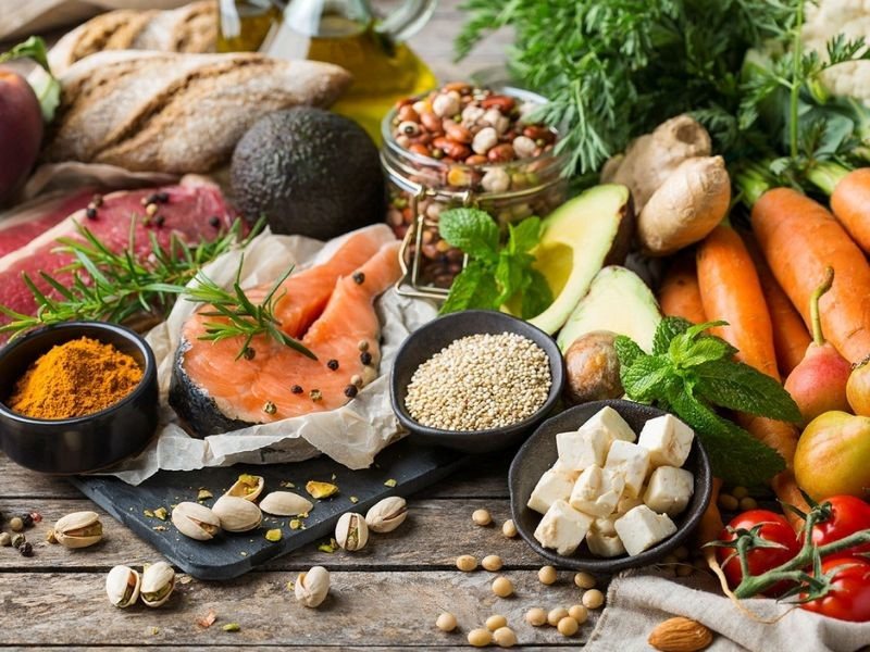 Điều chỉnh chế độ ăn uống phù hợp