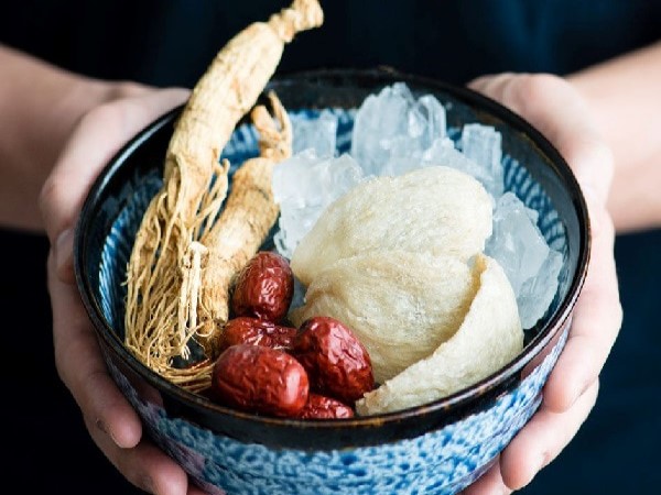 Ăn chay uống yến mâu thuẫn hay sự kết hợp tinh tế?