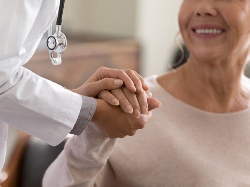 Chăm sóc bệnh nhân ung thư buồng trứng giai đoạn 4