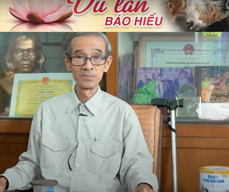 Hình ảnh thầy thuốc ưu tú Lê Hưng