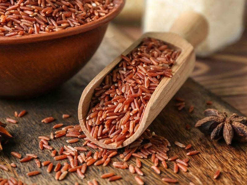 Gạo lứt huyết rồng giúp phòng bệnh tim mạch, loãng xương…