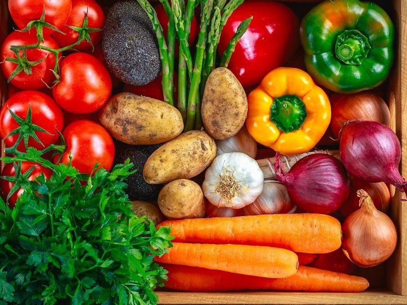 Người ăn kiêng thịt và chỉ ăn hải sản, trứng, rau củ, sữa…