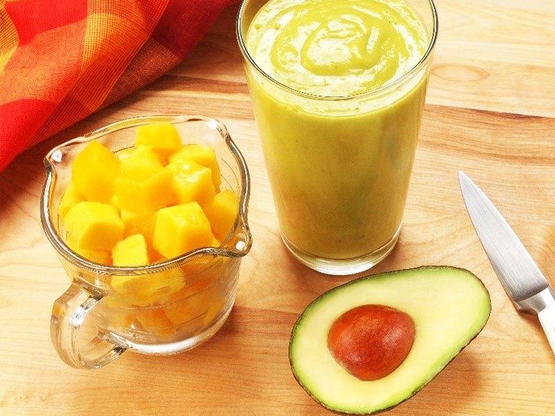 Sinh tố xoài bơ