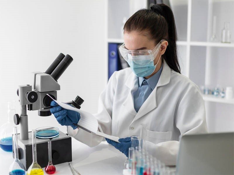 Ung thư tuyến tiền liệt di căn xương và những điều bạn cần biết