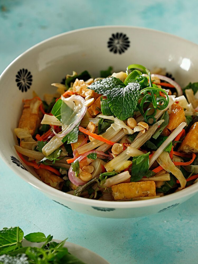 Cách làm gỏi ngò sen thực dưỡng siêu ngon